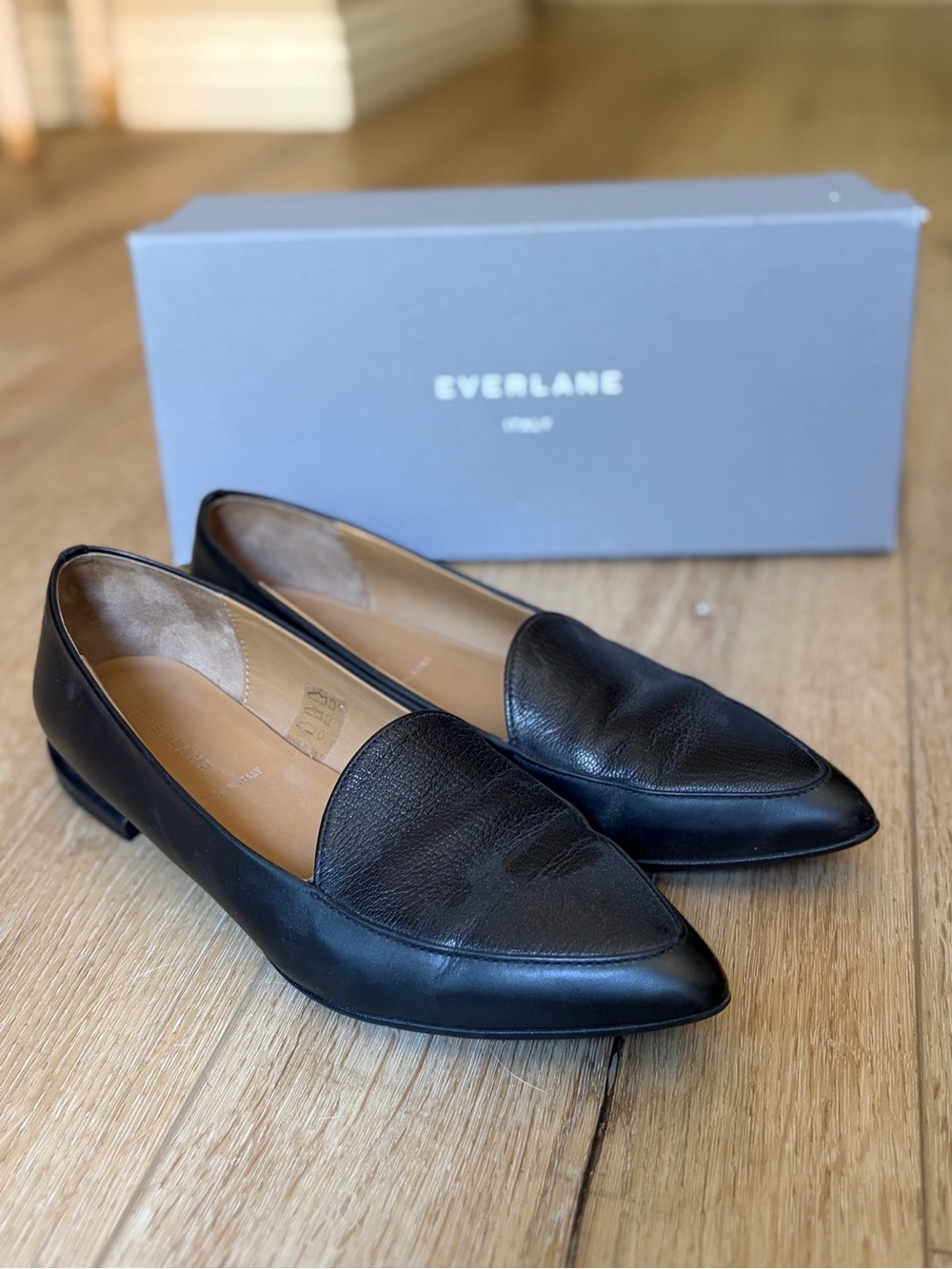 Everlane Black Leather Pointed Toe Flats